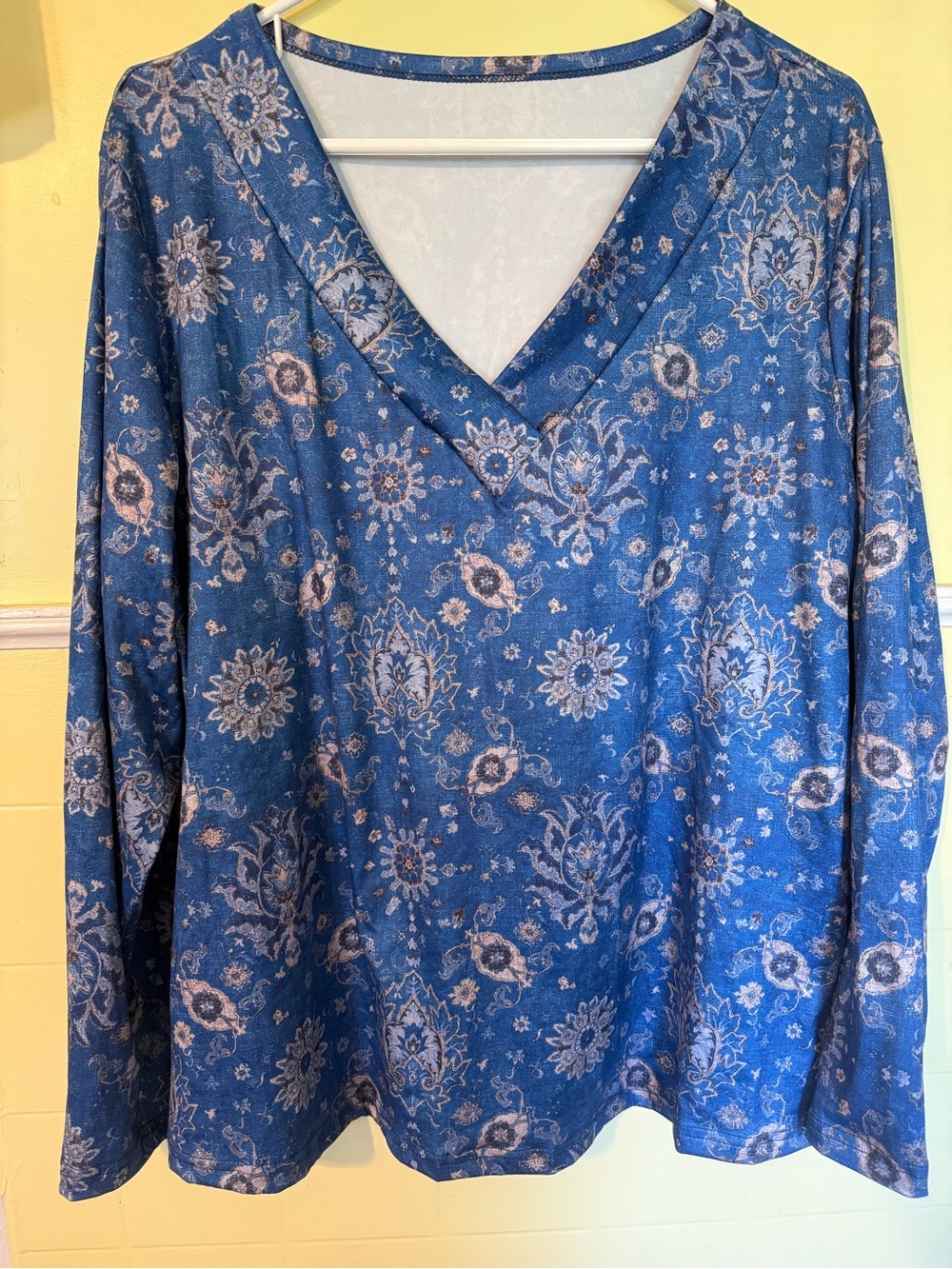 SHEIN Blue Floral V-Neck Long Sleeve Top